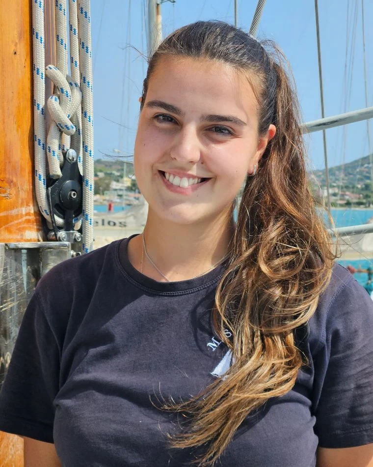 Eleni, Stewardess auf der M/S Thalassa