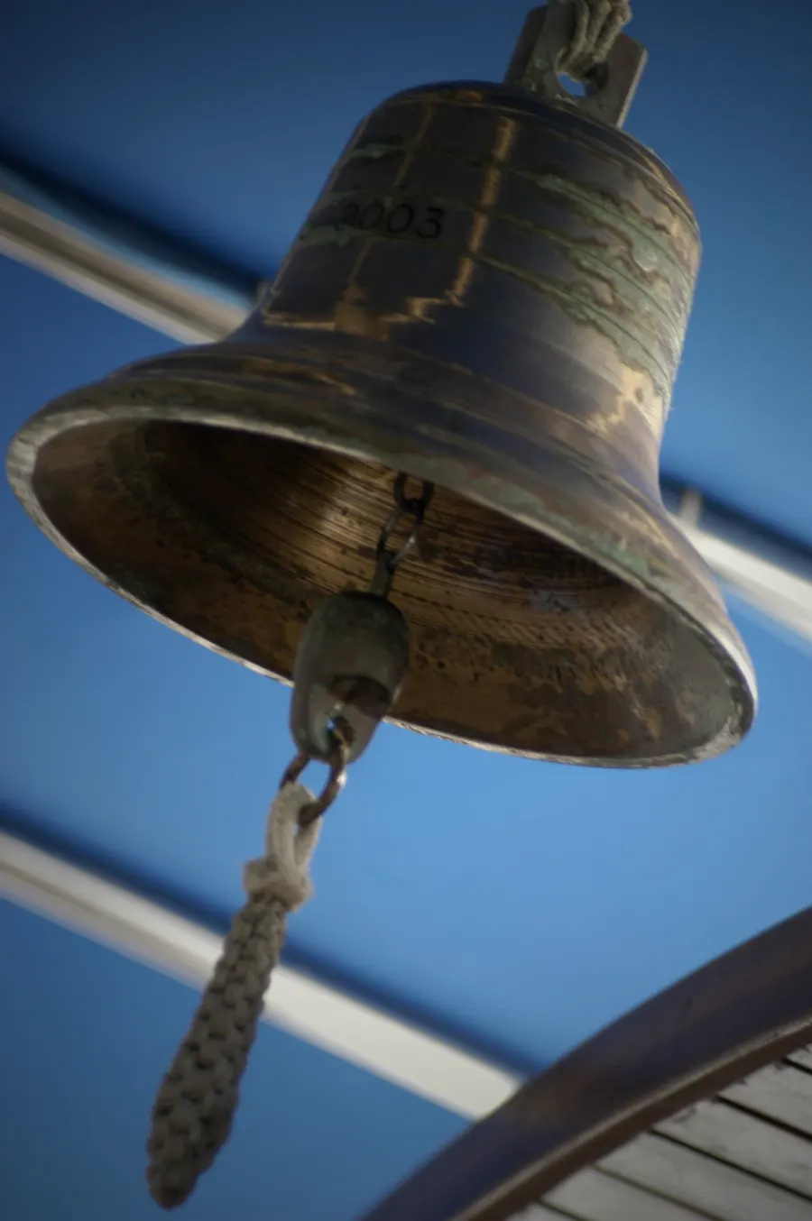 Die Messingglocke der Thalassa