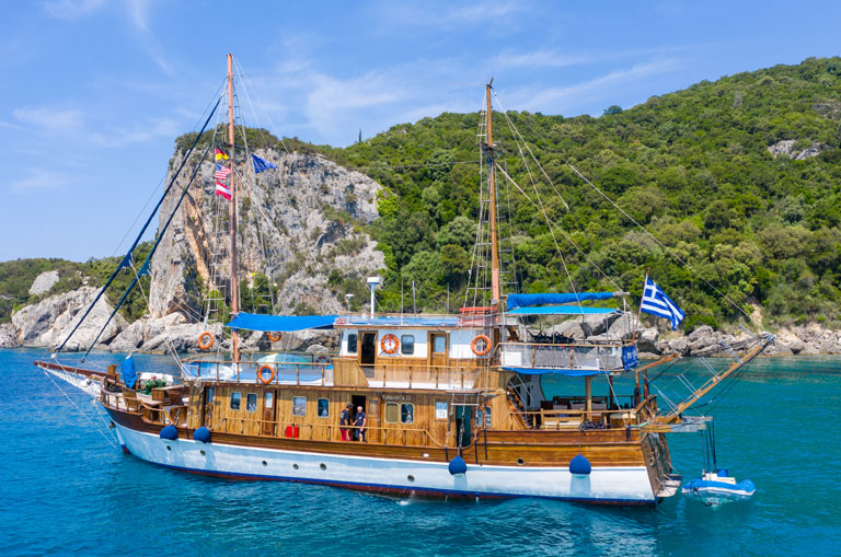 panagiota-gesamtansicht-yacht-charter-griechenland